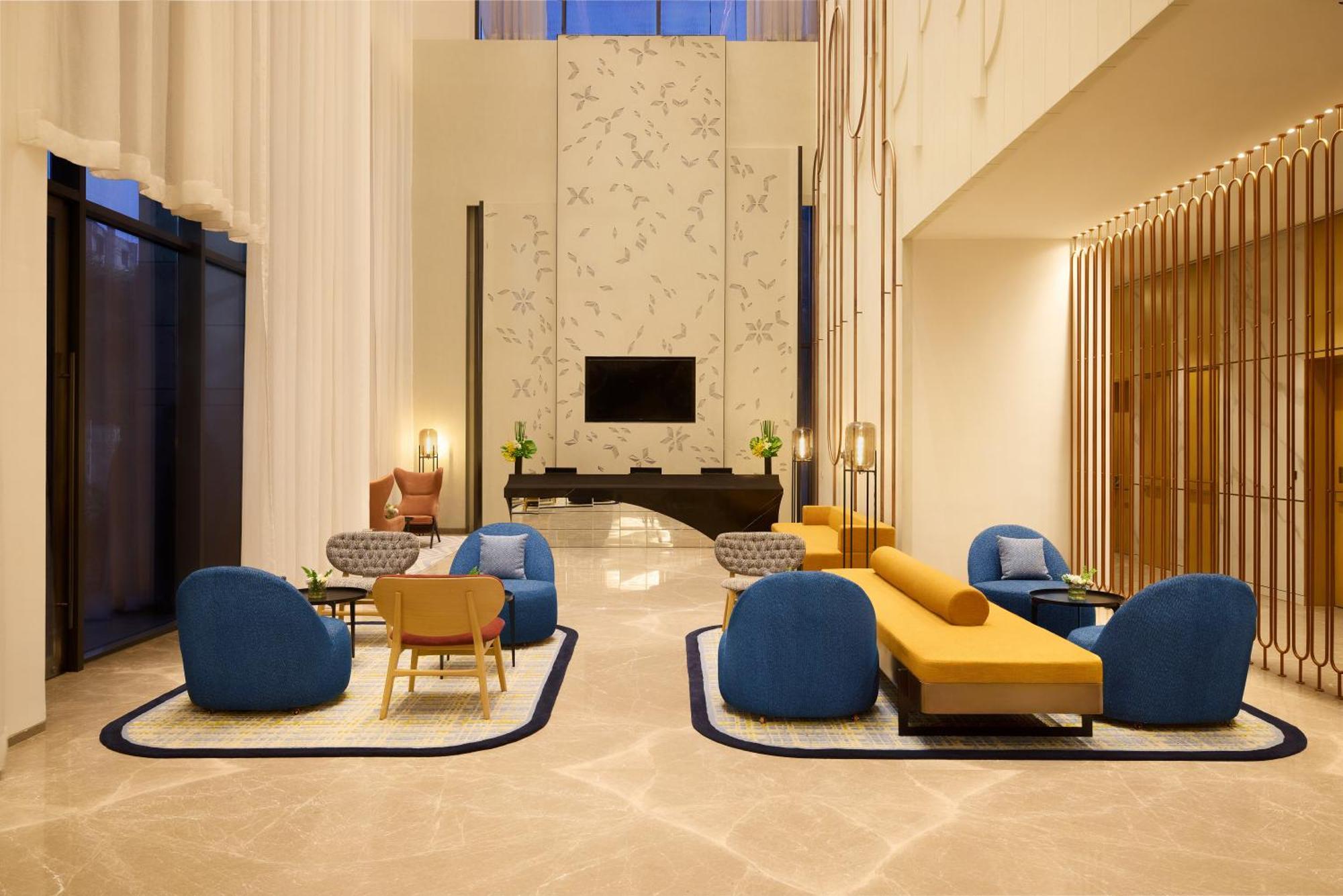 Novotel New Delhi City Centre Exterior photo